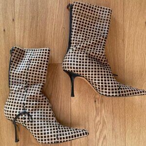 Uniquely adorable vintage Jimmy Choo boots!  40